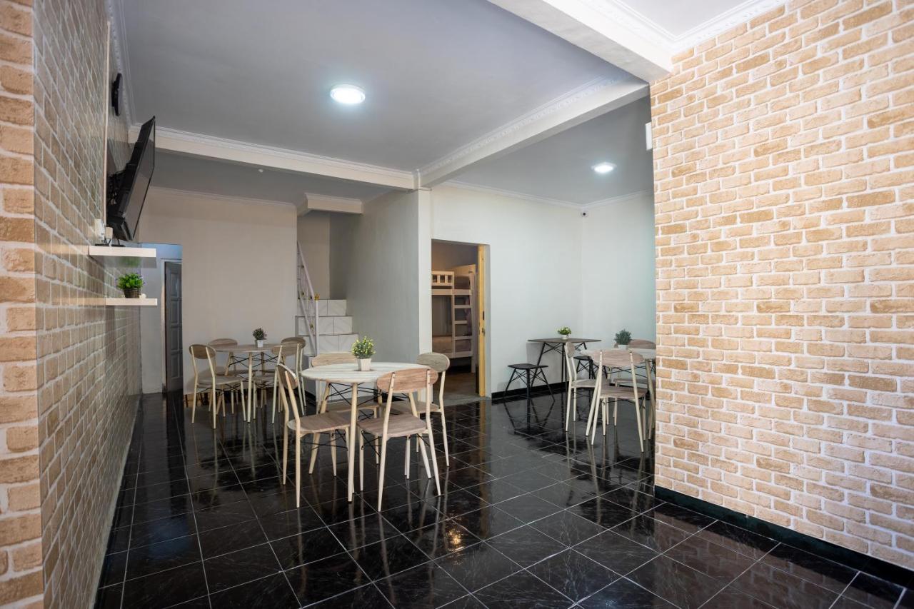 Ndalem Kampoeng Budget Stay Yogyakarta Exterior foto